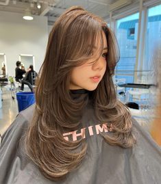 Butterfly Hairstyles, Pretty Hair Cuts, Butterfly Hairstyle, Korean Hair Color, Hair Inspiration Long, Layered Haircuts For Medium Hair, Hairstyles For Layered Hair, Girl Haircuts, Haircuts For Medium Hair