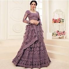 This Wedding Season, Acquire These Mauve Coloured Lehengas That Will Make You Feel Stand Out! Orang India, Purple Lehenga, Indian Wedding Lehenga, Lehenga Wedding, Gaun Fashion, Lehenga Online, Net Lehenga, Choli Designs