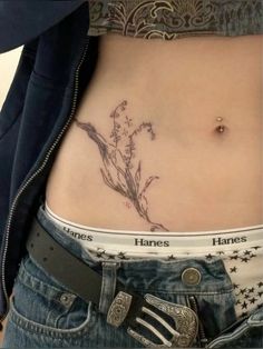 Funky Tattoos, 4 Tattoo, Cute Little Tattoos, Stomach Tattoos, Subtle Tattoos, Dream Tattoos, Elegant Tattoos, Hip Tattoo, Dope Tattoos