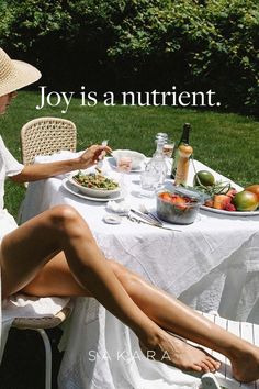 Sakara's Signature Nutrition Program in 2022 | Healthy food quotes, Wholesome food, Top smoothie recipes Healthy Food Quotes, Sakara Life, Garden District, Food Quotes, Nutrition Program, Eat Clean, Wholesome Food, Food Waste, Healthy Happy