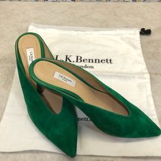 Suede, Magnificent Quality. Elegant Green Mules With Pointed Toe, Elegant Green Pointed Toe Mules, Green Mules, Lk Bennett Shoes, Lk Bennett, Kelly Green, Mule Clogs, Mules Shoes, Sling Backs