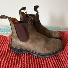 Blundstones Aus Size 3 Us Size 6. I Have Waterproofed Them Several Times To Protect Them, Also Giving A Darker Finish. They Haven’t Been Worn Very Much As They Were Too Small For Me. Make An Offer! Blundstone Dress Outfit, Ankle Brown Boots, Blundstone 585, Fun Fits, Granola Style, Blundstone Shoes, Natural Clothing, 2025 Fashion, Brown Ankle Boots