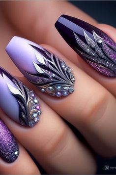 Peacock Nail Art, Purple Nail Art Designs, Purple Nail Art, Romantic Nails, Finger Nail Art, Trendy Nail Art Designs, Stylish Nails Designs, Elegant Nails, Funky Nails