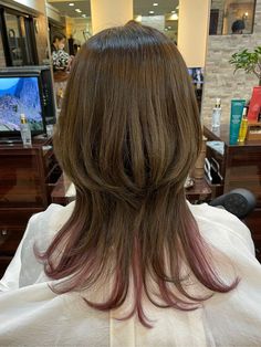 Jellyfish Cut, Cool Icons, Jellyfish Haircut, Haircut Inspiration, Japanese Hairstyle, Haircuts Straight Hair, Edgy Style, Haircut For Thick Hair, Girl Short Hair