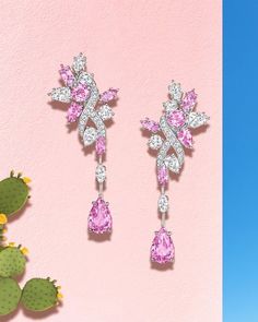 Pink Diamond Earrings, Diamond Chandelier Earrings, Diamond Chandelier, Harry Winston, Diamond Jewelry Designs, Desert Landscape, Sapphire Earrings, Pink Diamond, Sparkle Diamonds