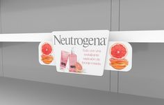 there is a sign that says neutrogena with grapefruit on it