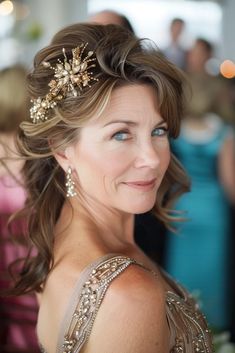 27 Timeless Mother Of Groom Hairstyles For The Modern Woman - Pinch Of Glam Mother Wedding Hair, Motb Dress, Curly Bridal Hair, Loose Updo, Brides Mom