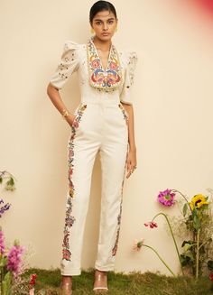 Celana Fashion, Ivory Fabric, Designer Jumpsuits, Indian Wedding Outfits, Fashion Inspiration Design, Designer Dresses Indian, Embroidery Fashion, Indian Designer Wear