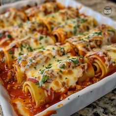 Three-Cheese Sausage Lasagna Roll-Ups: The Perfect Blend of Comfort and Style – Easy Instant Recipes Lasagna Rolls Recipe, Beef Roasts, Italian Sausage Lasagna, Sausage Recipes For Dinner, Sausage Lasagna, Easy Family Recipes, Lasagna Roll, Sausage Roll, Italian Sausage Recipes