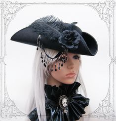 Goth Pirate Tricorn ( steampunk, black, hat ) on Etsy, $50.75 Goth Pirate, Steampunk Mode, Pirate Wedding, Steampunk Black, Steampunk Pirate, Pirate Outfit, Pirate Hat, Steampunk Hat, Pirate Woman