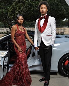 @zyriahsana x @kijanrobinson Couple Prom Outfits, Homecoming Couple, Homecoming Dresses Corset, Homecoming Suits, Prom For Guys, Sequin Homecoming Dress, Sequin Evening Dresses, Timeless Wardrobe