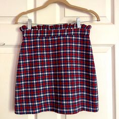 Nwot Size 2 Topshop Adorable Skirt, But Too Small For Me Ruffle Border At The Top Zips Up The Back Wool Mini Skirt, Wool Plaid, Mini Skirt, Zip Ups, Topshop, Womens Skirt, Size 2, Mini Skirts, Plaid