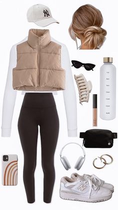 Jacklyn Carter's Amazon Page Cute Outfit Collage, Athleisure Outfit Ideas, Outfits 30s, Look Legging, Smink Inspiration, Winter Fashion Outfits Casual