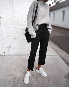 Oversized Grey Sweater, Paris Mode, 90's Fashion, Mode Inspiration, Winter Fashion Outfits, Outfits Casuales