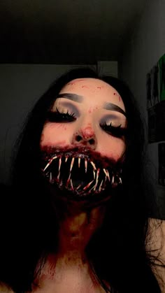 Insidious Demon Makeup, Stitched Mouth Makeup, Halloween Makeup Girl, Creative Halloween Makeup Looks, Halloween Make-up Looks, Horror Make-up