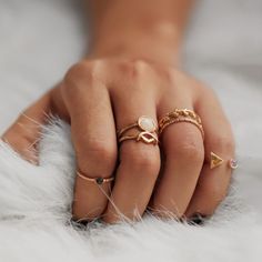 Cute Dainty Gold Tone Ring Set Dainty Rose Gold Metal Rings, Dainty Open Ring For Party, Stackable Party Rings Jewelry, Stackable Party Rings, Trendy Party Ring Jewelry, Trendy Rose Gold Party Rings, Party Rose Gold Metal Rings, Adjustable Stackable Rings For Party, Dainty Ring For Party