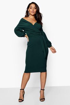 Got the invite but nothing to wear? Stand out from the crowd this season with this wedding guest dress from boohoo. Designed to flatter every body type and make you feel beautiful as you celebrate a special day, our women's wedding guest dresses will ensure you’re the best-dressed guest in the room. Winter wedding outfits are perfect for colder days, whilst our plus size wedding guest dresses were made just for you. Pair with some barely there heels and a matching bag and you’re good to go!... Party Dress Green, Wrap Around Dress, Bodycon Fashion, Mid Length Dresses, Be Bold, Lantern Sleeves