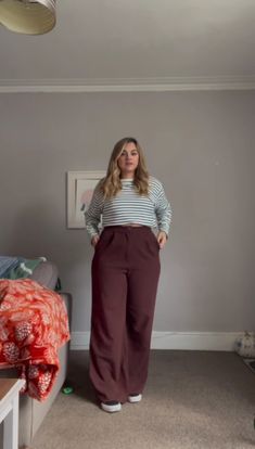 Plum Colored Outfits, Plus Size Travel Outfits Airport Style, Fashion Outfits Midsize, Casual Chic Plus Size, Plus Size Airport Outfit, Office Outfits Women Plus Size, Airport Ootd, Airport Style Summer, Plus Size Travel