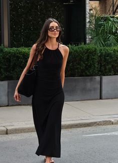 Meghan Markle Style, All Black Looks, Fashion Night, Street Style Inspiration, Date Outfits, Style Summer, Street Chic, Meghan Markle, Black Outfit