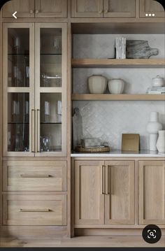 Beverage Center Ideas, Earthy Modern, White Oak Kitchen, Home Bar Rooms, Home Bar Design, Basement Kitchen, Beverage Center, Center Ideas