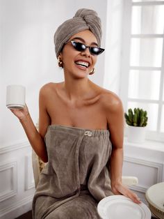 Want Shinier, Smoother, and Healthier Hair From Your Shower Routine？
Just 2 Steps：
1.Do not use rough hair towels,your hair deserves better!
2.Choose Our Microfiber Hair Turban Towel
— the Best Hands-Free Hair Drying Solution for All Hair Styles.
Perfect For Makeup,Spa,Checking Your Email,or just Relaxing.
With High-Quality Fabric & Stylish Design at such a Low Price, it's a MUST-BUY!
Exclusive Trendy Colors & Designs, only at SHEIN BASIC LIVING

Benefits :
•REVOLUTIONARY MICROFIBER. SUPER SOFT Hair Turban Towel, Spa Wear, Turban Towel, Towel Turban, Hair Towel Wrap, Hair Turban, Frizz Free Hair, Body Wrap, Towel Wrap