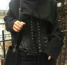 Darkness Girl, Outfits Alt, Corset Outfits, Corset Outfit, Fashion Aesthetics, Outfit Inspiration Fall, Alt Fashion, Grunge Goth