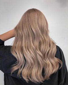 Balayage Colors, Beige Hair Color, Expensive Brunette, Champagne Hair, Beige Blonde Hair, Hair Color Asian, Beige Hair, Hair Milk, Best Hair Salon