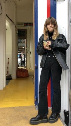 Look Grunge, Teenager Outfits, 가을 패션, Outfits Casual, Mode Vintage, Looks Style, Mode Inspiration, Street Style Outfit, Style Outfits