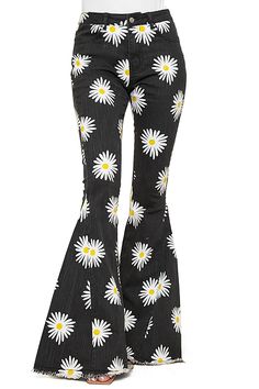 High-rise premium pants with a bold daisy print and a dramatic flare with a frayed hem. Stretchy and light jegging fit with pocket at the front and back with zipper fly and button closure. CARE | Hand Wash Cold Separately CONTENTS | 98% Cotton 2% Spandex MEASUREMENTS | 44"/112 cm Top to Bottom 34"/87 cm Inseam 10"/25 cm Rise (Size Small) MODEL | 5'8 - wearing a size Small IMPORTED/CHINA Daisy Jeans, Statement Pants, Cute Overalls, Flower Pants, Southern Outfits, A Girl Like Me, Cute Dress Outfits, Cute Pants, Bell Bottom Pants