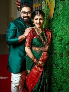 Seemantham Saree, Seemantham Saree Ideas, Seemantham Photos, Twin Maternity Photos, Shower Couple, Maternity Couple, Haldi Ceremony Outfit, Hair Style On Saree