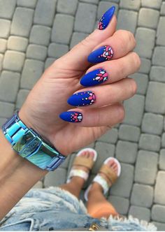 Latino Inspired Nails, Swedish Nail Art, Mexican Nail Ideas, Cantarito Nails, Mexican Inspired Nails, Mexican Themed Nails Acrylic, Catrina Nails, Mexican Style Nails, Mexican Nail Art