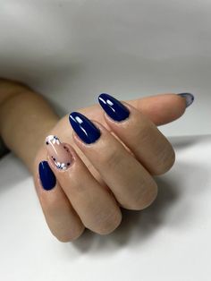 Unha azul escuro Dark Blue Nails, Elegant Nail Designs, Diva Nails, Square Nail Designs, Elegant Nail, Short Square Nails, Nails Desing, Oval Nails, Dipped Nails