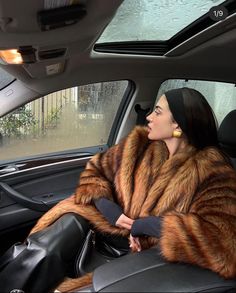 Old Money Winter, Wife Style, Mob Wives, Mob Wife, Wife Life, Winter Fits, Winter Aesthetic, Professional Outfits