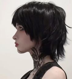 Black Choppy Bob, Short Black Emo Hair, Short Choppy Black Hair, Short Mullet Haircuts For Women, Goth Haircuts For Round Faces, Short Boyish Hairstyles For Women, Short Alt Hair Round Face, 80s Wolfcut, Medium Choppy Shag