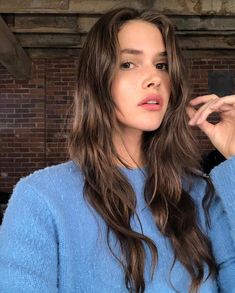 Haircuts Trending, Spring Haircuts, Flattering Haircuts, Beachy Hair, Framing Layers, Easy Hairstyles For Medium Hair, Spring Hair Color, Face Framing Layers, Spring Forward