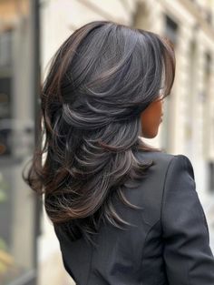 Dramatic Layers Short Hair, Extreme Layered Hair Medium, Haircuts With Lots Of Layers, Medium Length Haircut With Layers Wolfcut, Medium Length Hair Styles Summer 2024, Med Layered Haircuts, Womens Haircuts 2024, Lots Of Layers Haircut, Multi Layer Haircut