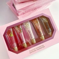 Profumo Victoria Secret, Strawberry Fizz, Cute Nail Polish, Victoria Secret Fragrances, Lip Gloss Set, Pink Girly Things, Lip Glosses