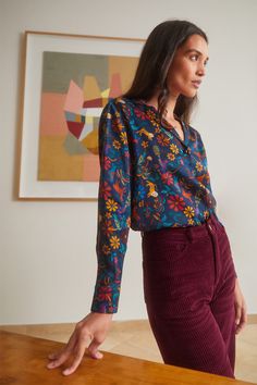 Hippie Winter Outfits, Floral Blouse Outfit, Gamine Style, Dressy Casual Outfits, Classy Work Outfits, Workwear Fashion, Stylish Shirt, Hippie Outfits, Work Wardrobe