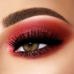 Make Up Humor, Red Eyeshadow Makeup, Bold Eyeliner, Hazel Eye Makeup, Red Shades, Makeup For Hazel Eyes