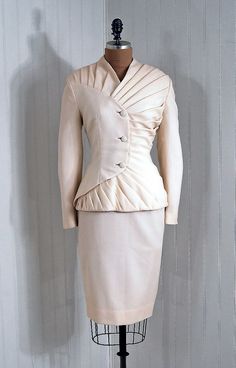 A lovely vintage wedding suit.  Catherine might have liked this one... Vintage Tailored Suit With Long Sleeves, Pleated Suit Jacket, Pleated Jacket Fashion, 1940s Straight Jacket, Formal Elegant Pleated Outerwear, 1940s Pink Silk Jacket, Vintage 1940s Suit Jacket, 40s Mode, 1940s Skirt Suit