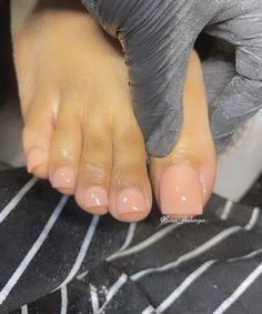 Pink Toe Nails, Toe Nail Color, Pretty Toe Nails, Cute Toe Nails, Nude Nail Designs, Ombre Acrylic Nails