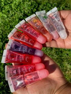 Lip Gloss Homemade, Lip Gloss Cosmetics, Flavored Lip Gloss, Lip Gloss Collection, Fancy Makeup, Pretty Skin Care, Skin Care Items, Pretty Skin, Lip Glosses