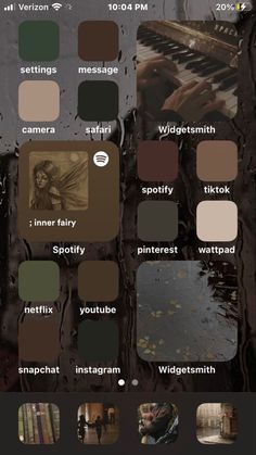 the color palettes are all different and there is no image on them in this page