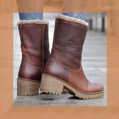 Botas con forro de pelo para mujer Panama Jack Piola B8 en color cuero. Características: tacón de 4 cm, suela de goma, exterior piel, forro interior de pelo y plantilla de piel. #catchalotlovers #panamajacklifestyle #catchalot #panamajack #rebajas #sales #rebajaszapatos Moda Safari, Shoe Pattern, Unique Shoes, Best Bags, Dream Shoes, Cowboy Boots, Blue Jeans, Tennis, Asos