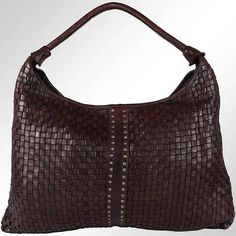 This stylish and practical hobo bag is perfect for busy women on the go. Made from full-grain leather, it's durable and will stand up to daily wear and tear. The double-compartment design is great for organizing your belongings, and the adjustable strap means you can find the perfect fit. Plus, the Antique Metal Alloy zipper adds a touch of luxury. Whether you're heading to work, the gym, or running errands, this hobo bag is a great choice. Textured Leather Double Handle Hobo Bag For Daily Use, Versatile Leather Hobo Bag With Leather Handles, Leather Satchel Hobo Bag For Errands, Textured Leather Hobo Shoulder Bag For Daily Use, Leather Hobo Bag With Top Handle, Textured Leather Bucket Bag For Errands, Leather Hobo Bag With Leather Handles For Travel, Leather Hobo Bag With Adjustable Strap For Travel, Daily Use Textured Leather Hobo Shoulder Bag