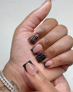 Neutral And Black Nails, Summer Nails Black Women, Black Nail Inspo, Shorts Nails, Bad Nails, Overlay Nails, Hard Nails