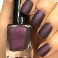 15 Stunning Burgundy Nail Colors for Winter 2023-2024 - thepinkgoose.com Nail Mirror, Squoval Nails, Salon Ideas, Pastel Nails, Pedicures