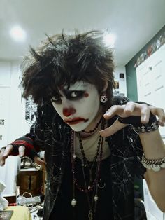 Clowncore Makeup Male, Vampire Clown Makeup, Clown Inspo Makeup, Matching Clown Makeup, Dark Circus Makeup, Masculine Clown Makeup, Clown Makeup Black And Red, Hot Clowns Guy