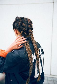 { pinterest: 9abbyacker9 } 2 Braids, Boxer Braids, Boring Hair, Long Braids, Hair Envy, Messy Hairstyles, Hair Dos, Gorgeous Hair, Hair Day