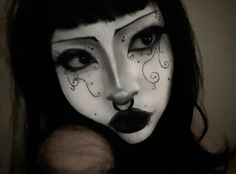 goth makeup on me!! :3 Goth Makeup Aesthetic, Goth Makeup Looks, Trad Goth Makeup, Goth Eye Makeup, Scene Makeup, Alt Makeup, Casual Makeup